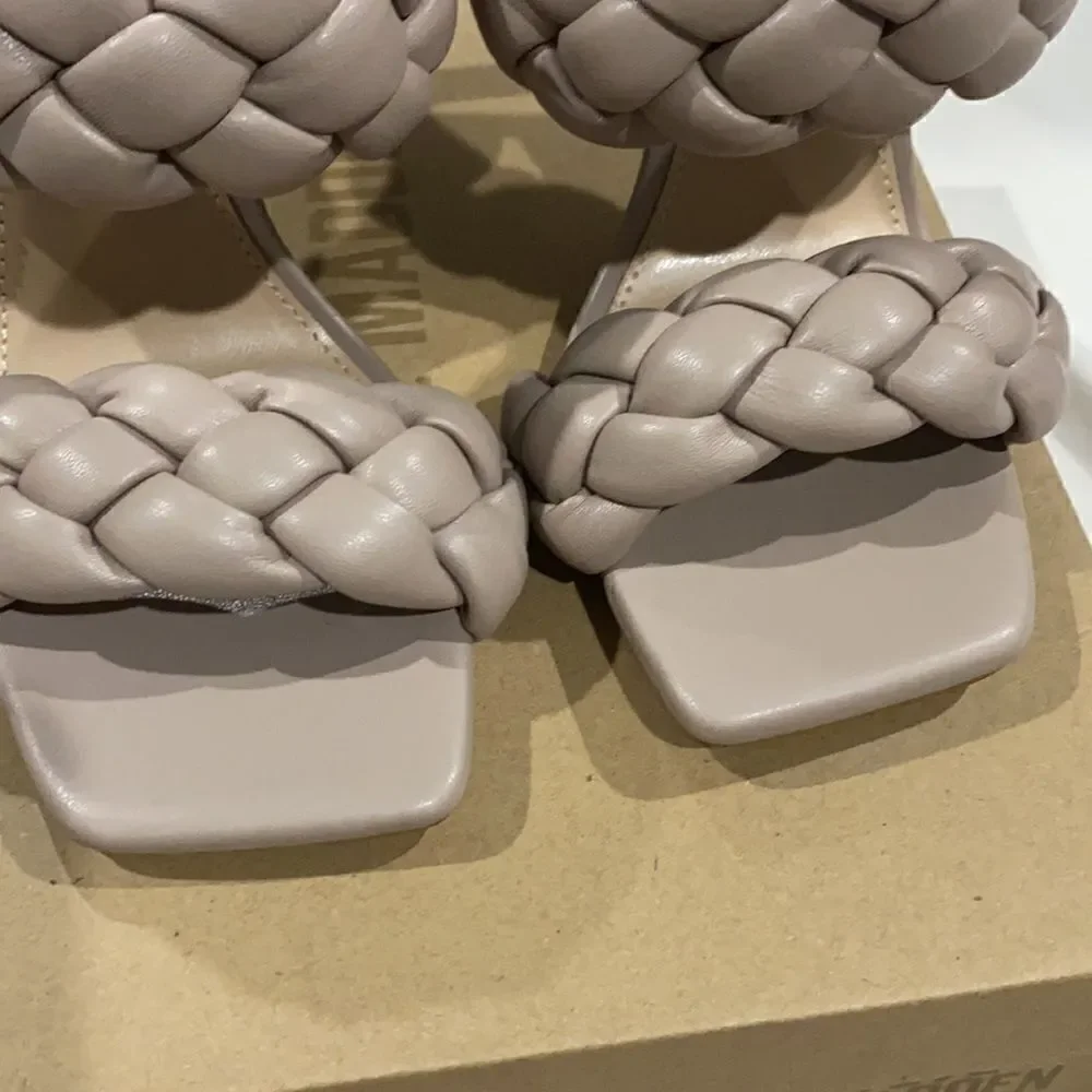 Steve Madden new sandals